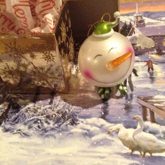 Christmas ornaments - Picture 2 of 2